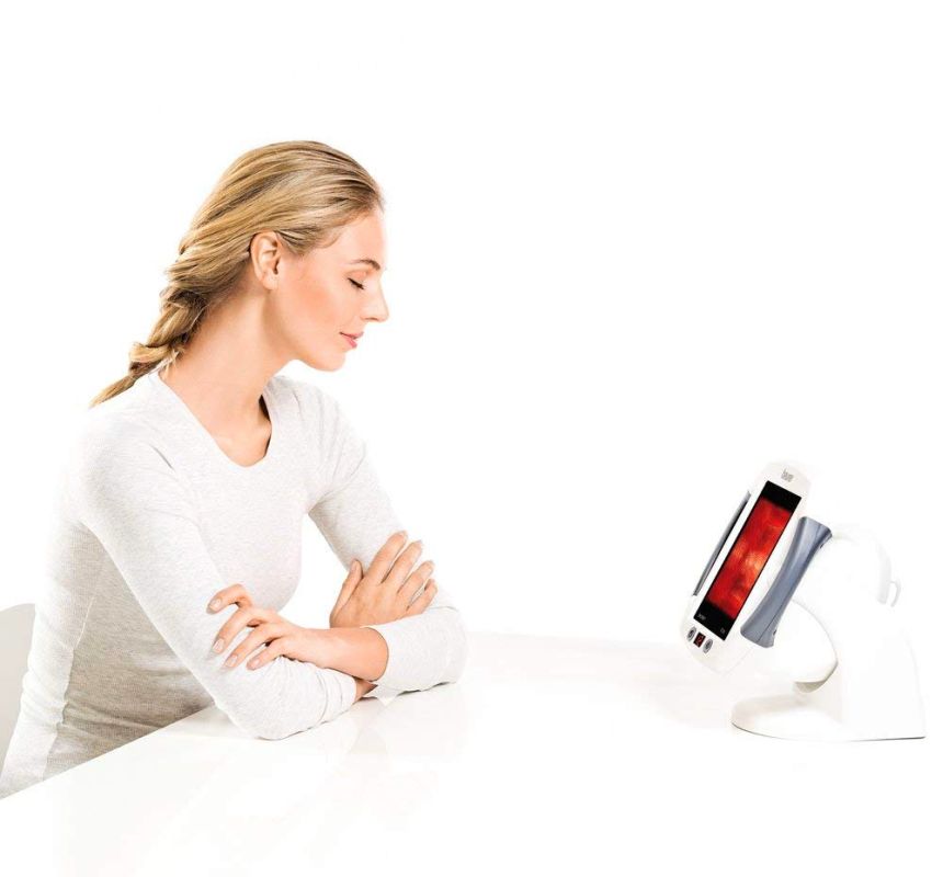 Il radiatore termico a infrarossi BEURER IL 50 è molto pratico e vi permette di curarvi standovene comodamente seduti a casa